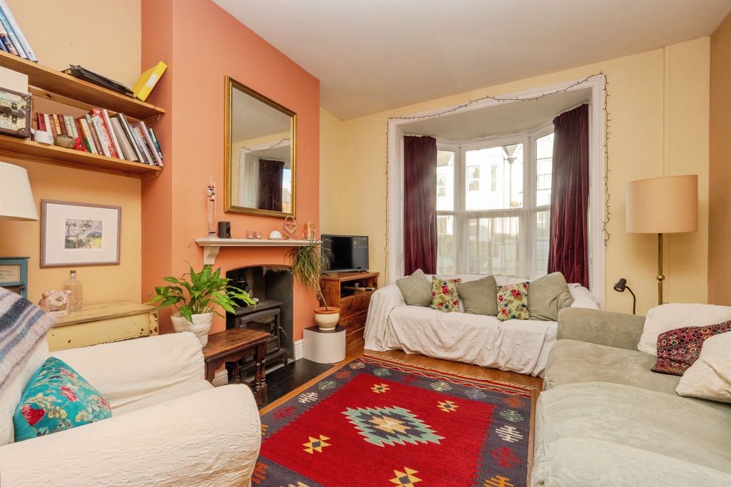 Property photo 2 of 18