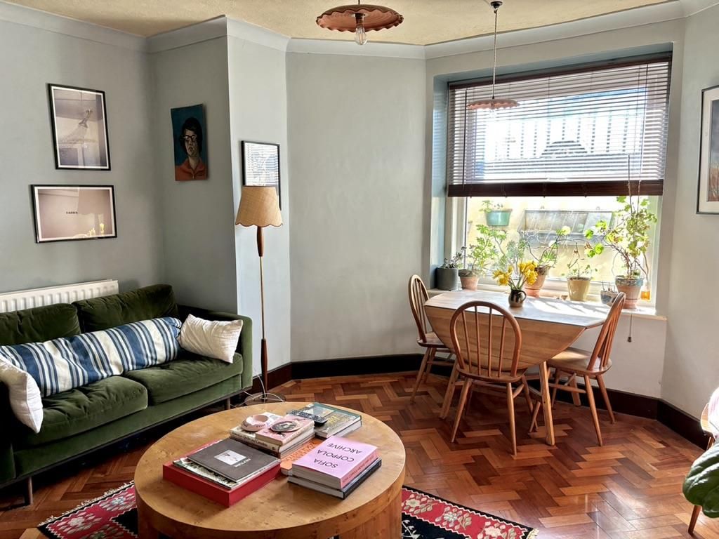 Property photo 1 of 24 Living Room