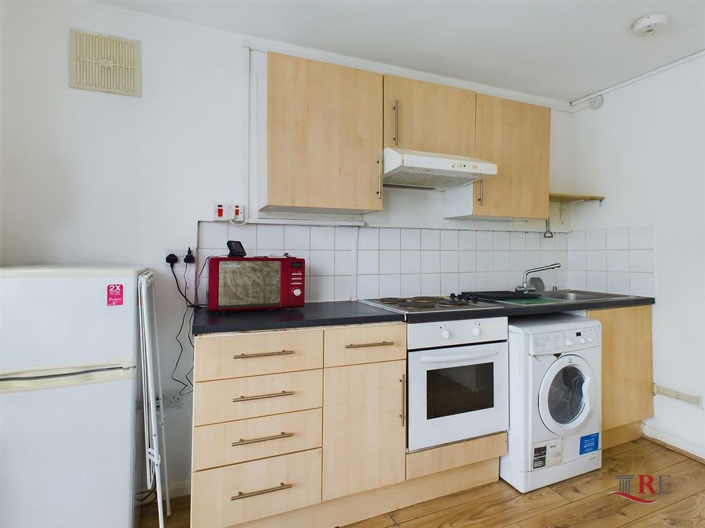 Property photo 2 of 4 Cam02489G0-Pr0137-Still003.Jpg