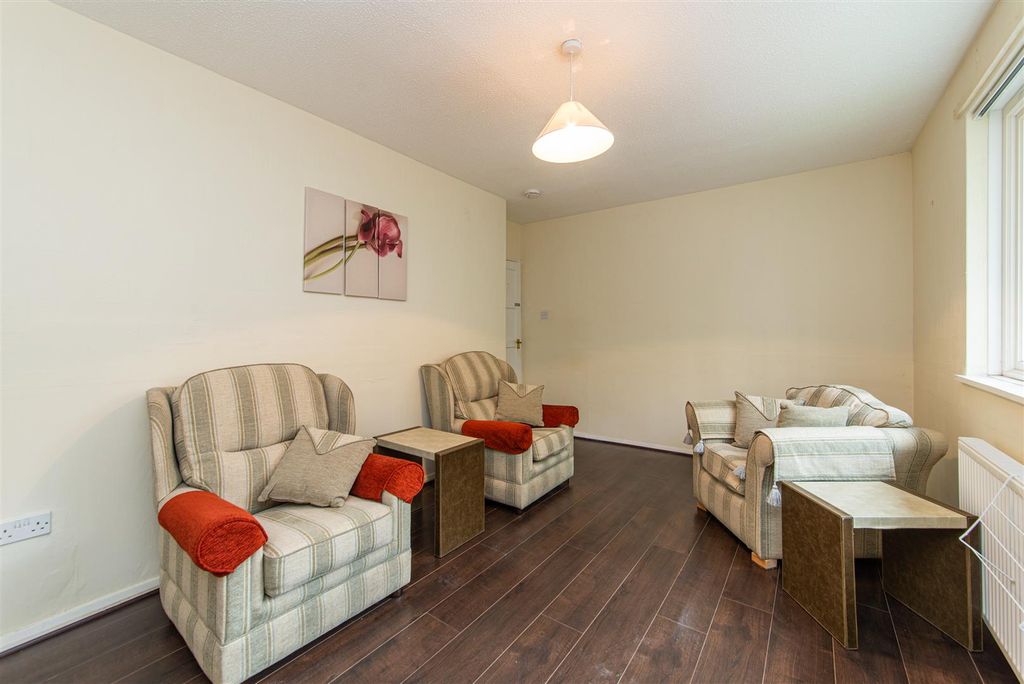 Property photo 3 of 14 W-0996.Jpg