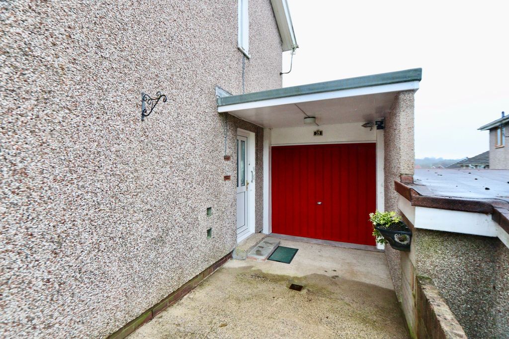 Property photo 3 of 26