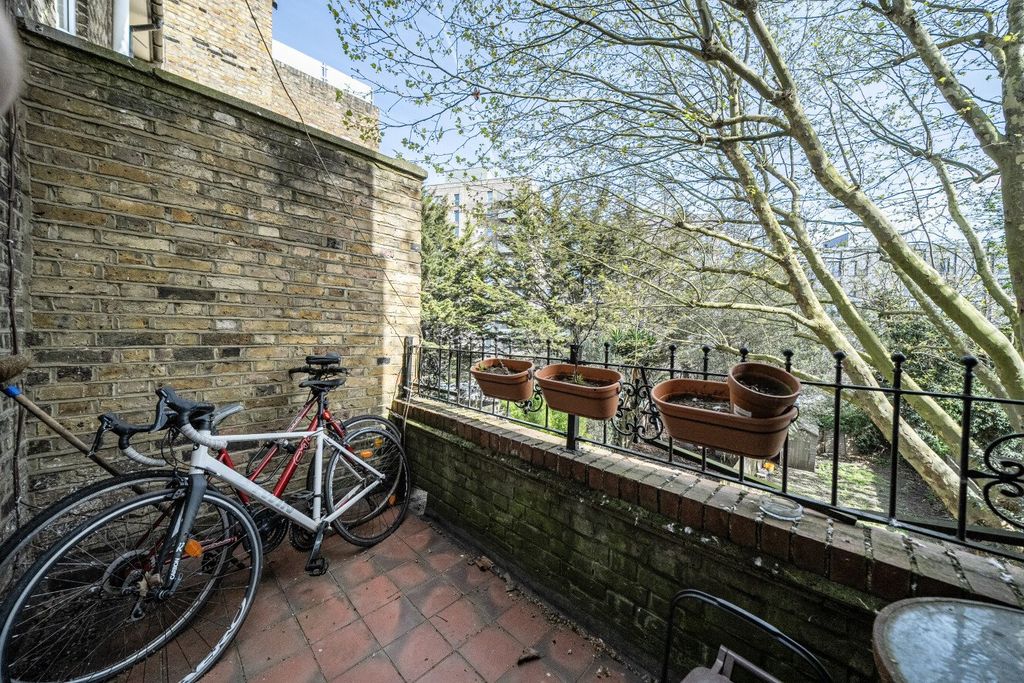 Property photo 3 of 14 Picture No. 08