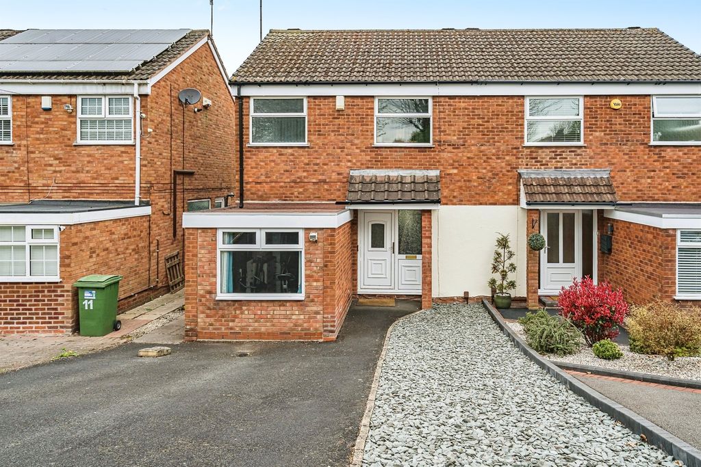 Property photo 1 of 17