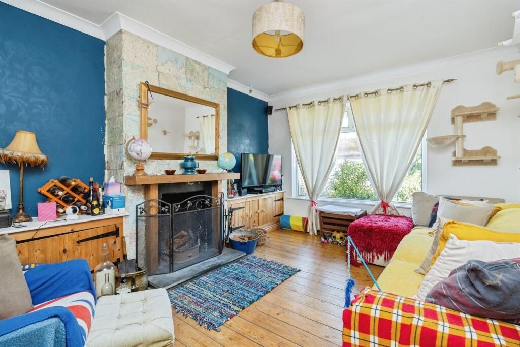 Property photo 2 of 14