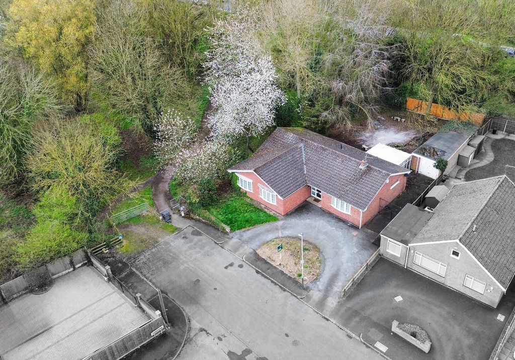 Property photo 1 of 34