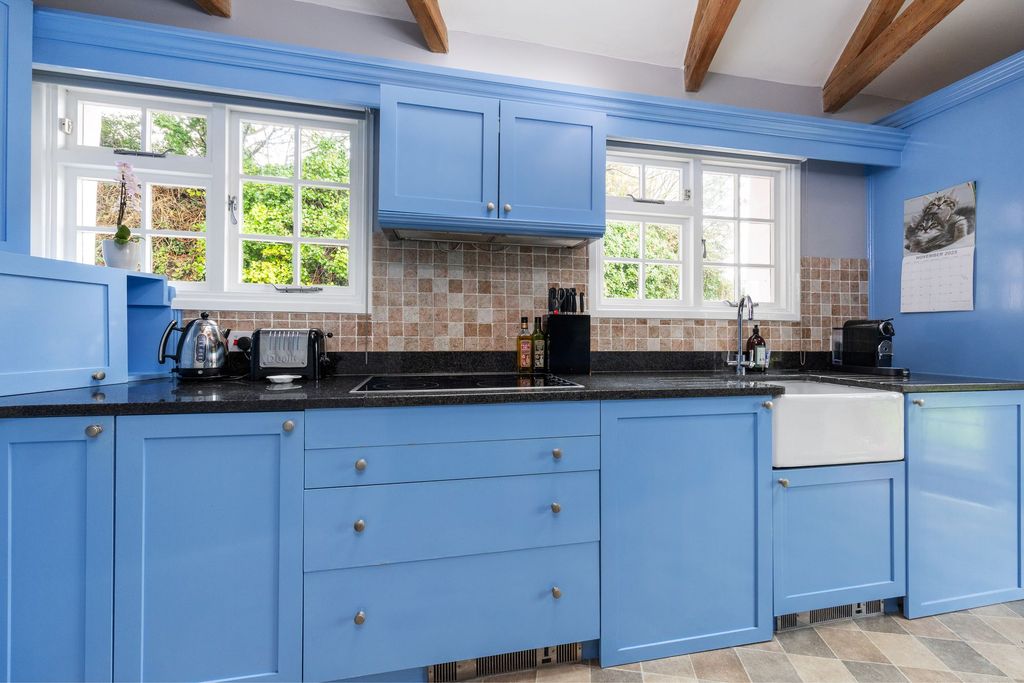 Property photo 3 of 22