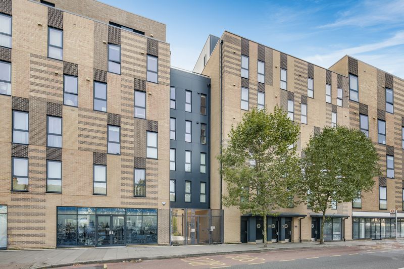 Property photo 1 of 11 Photo 9