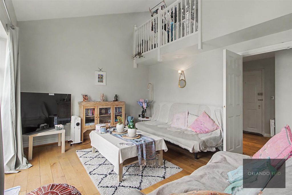 Property photo 1 of 11 Flat 38, 41 Draymans Court Sw9 9Qe-1.Jpg