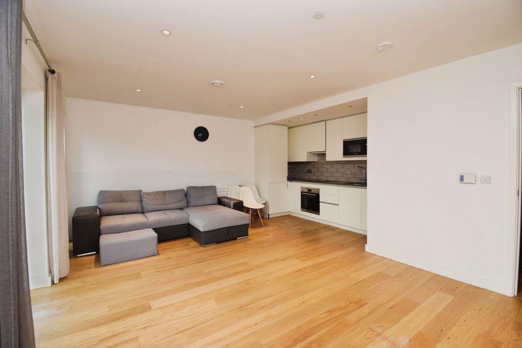 Property photo 3 of 19 41d7529E88Bc10964E04A8082B661A7cd5389B99.Jpg