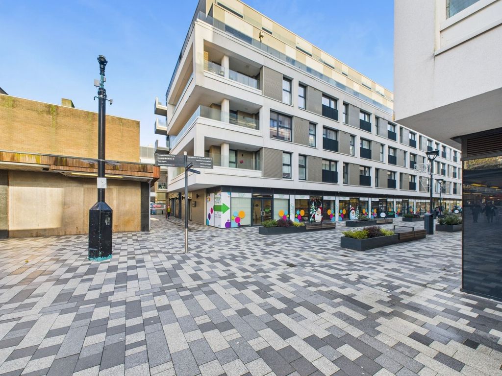 Property photo 1 of 8