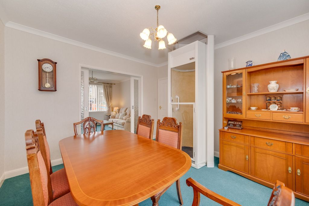 Property photo 3 of 26