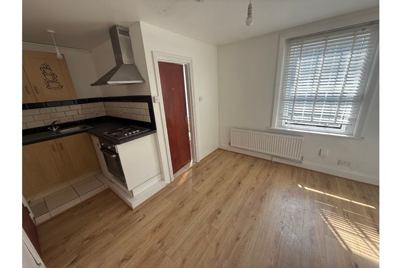 Property photo 1 of 4