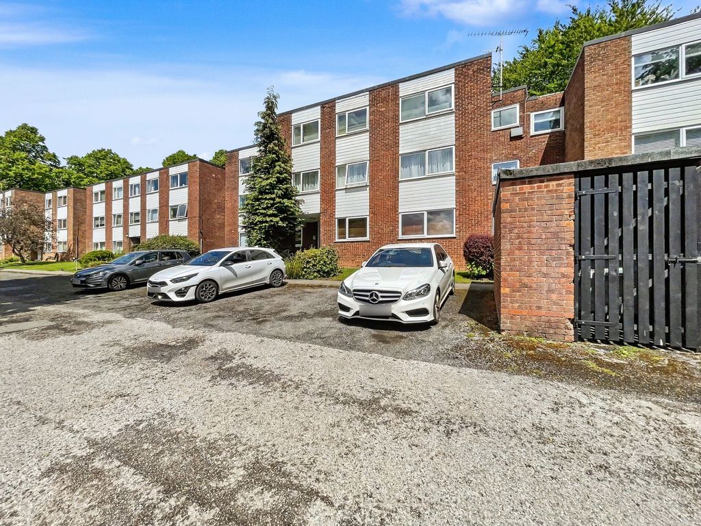 Property photo 1 of 24