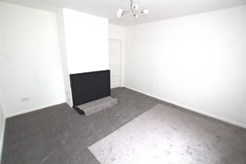 Property photo 2 of 10 Living Room .Jpg