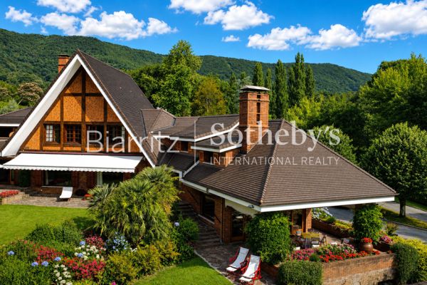 Property photo 2 of 7