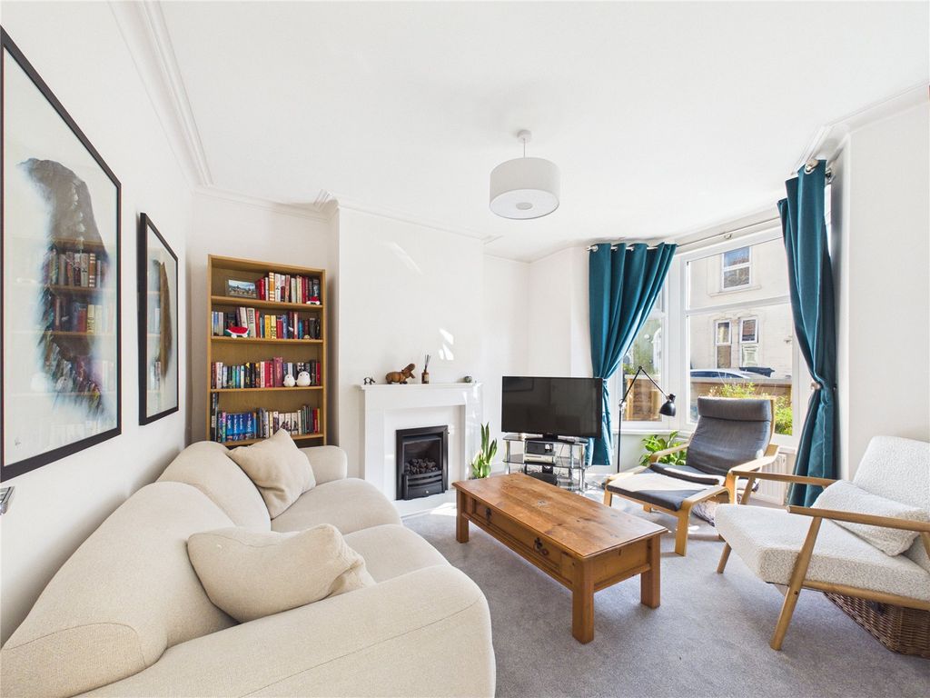 Property photo 1 of 17 Picture No. 03