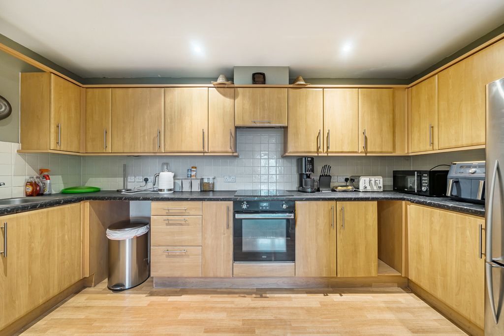 Property photo 3 of 16 Kitchen