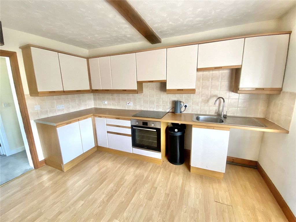 Property photo 2 of 11 Picture No. 02