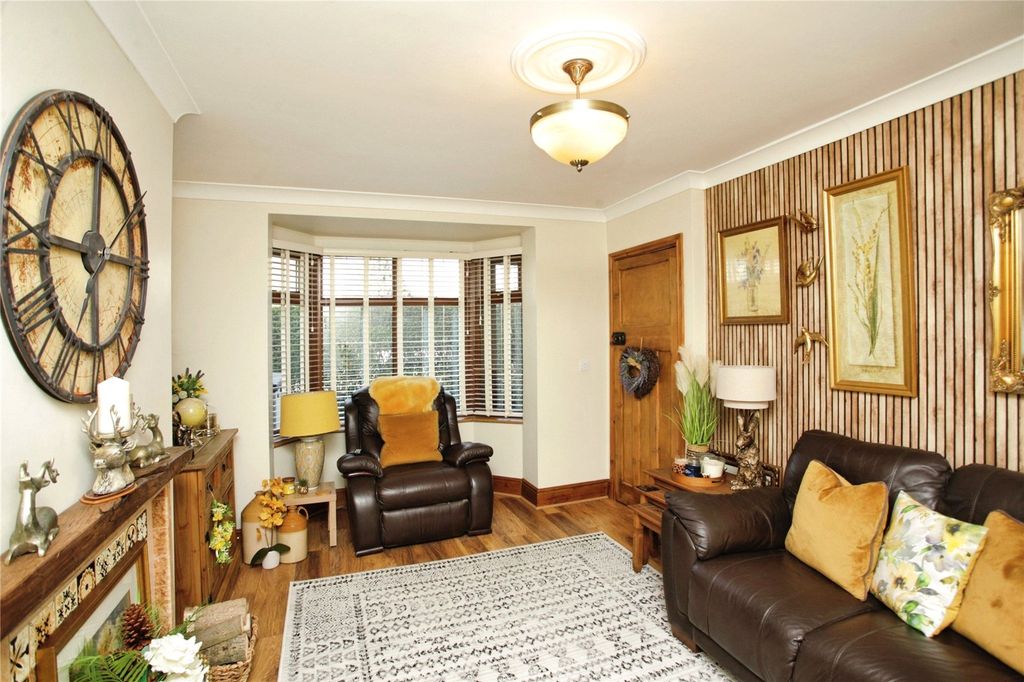 Property photo 3 of 27 Picture No. 03
