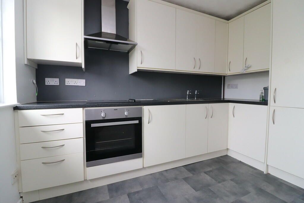 Property photo 2 of 3