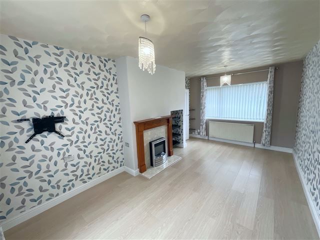 Property photo 3 of 21 Living Room