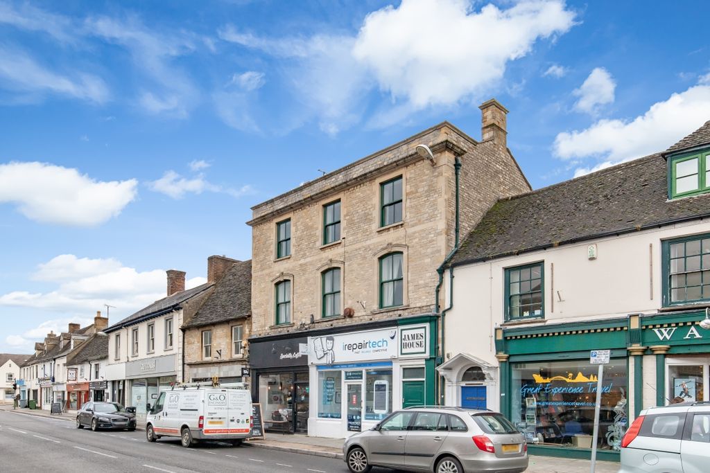 Property photo 1 of 7 112361