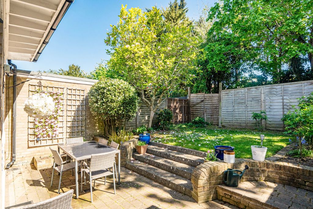 Property photo 3 of 17