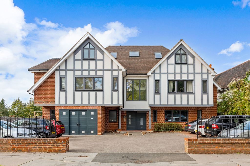 Property photo 3 of 21