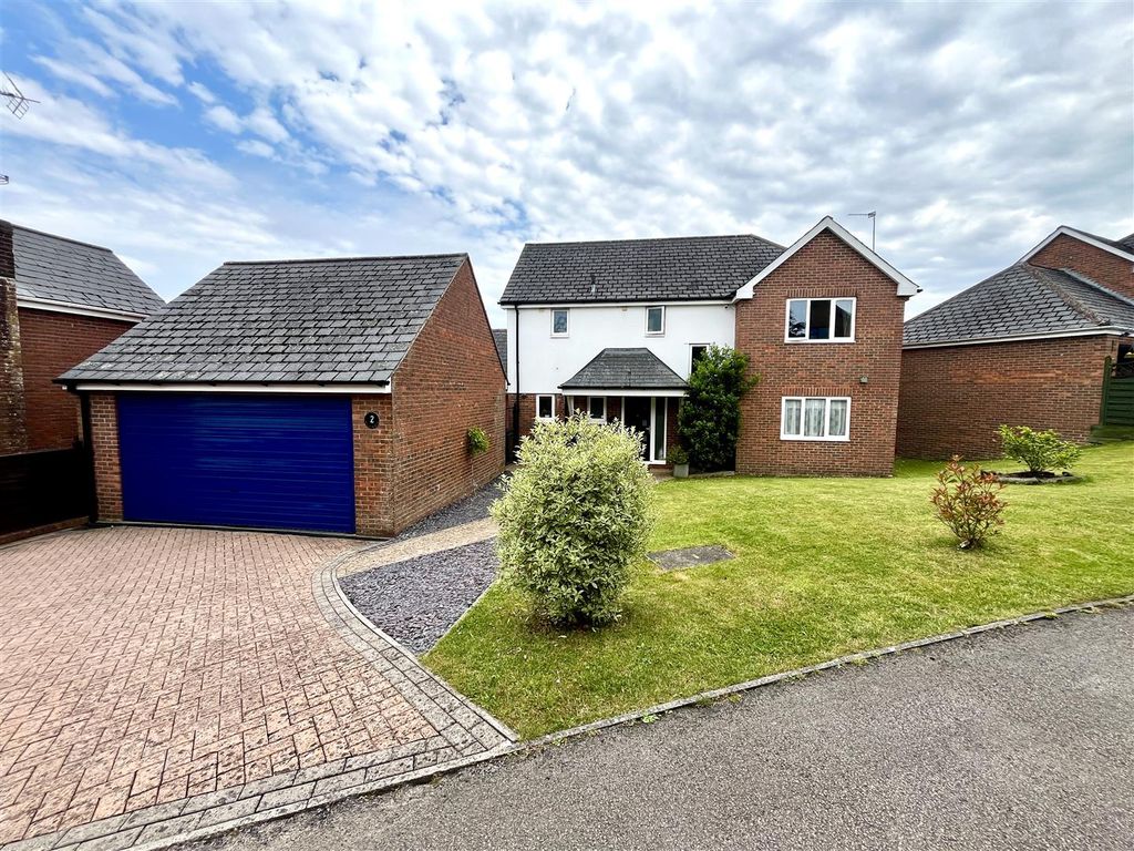 Property photo 1 of 18