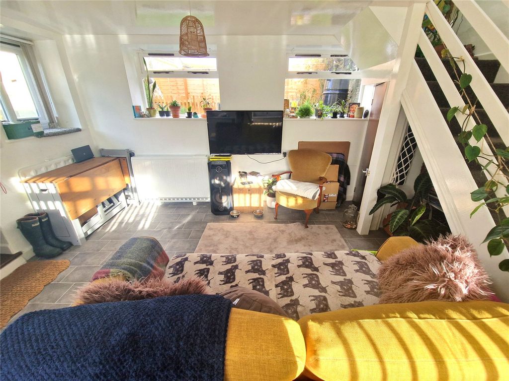 Property photo 3 of 8 Picture No. 02