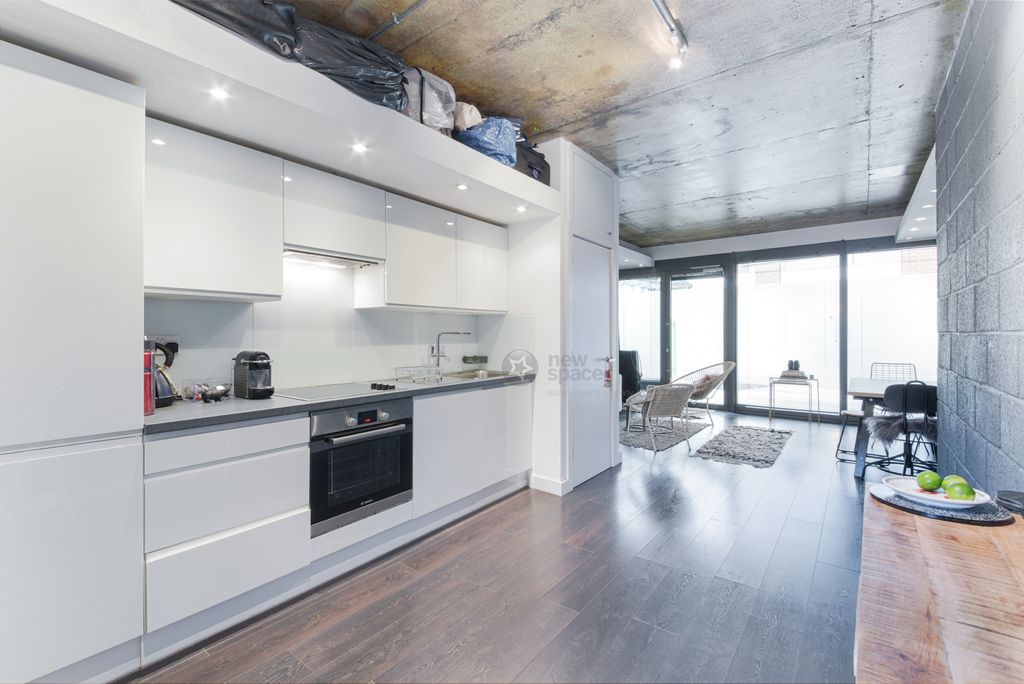 Property photo 2 of 16 Photo 2