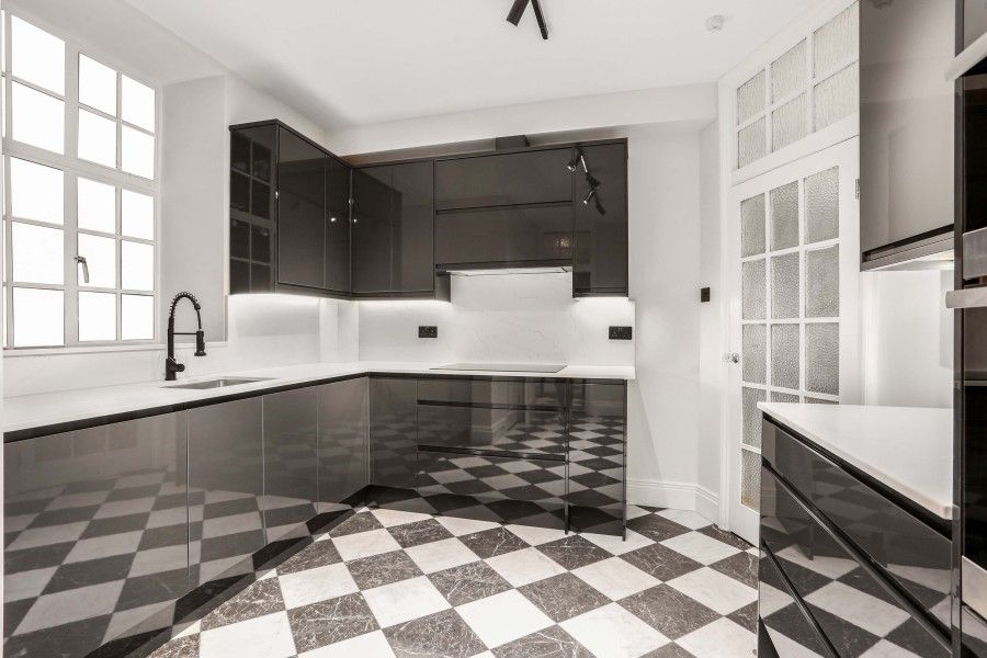 Property photo 3 of 23