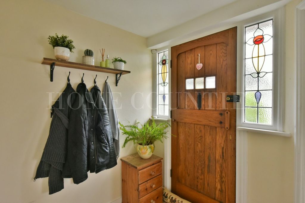 Property photo 2 of 29