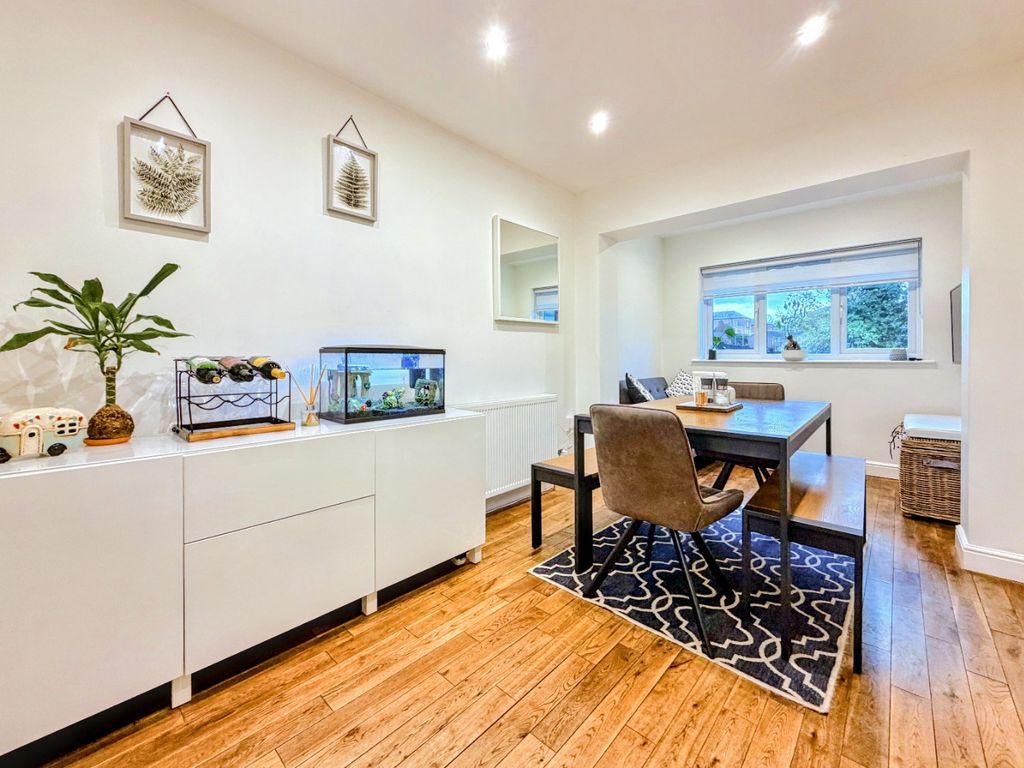 Property photo 3 of 42 4603196