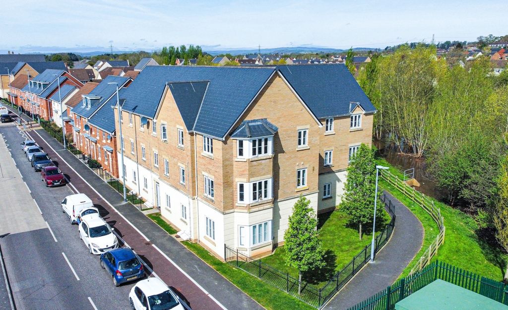 Property photo 1 of 9 4326170