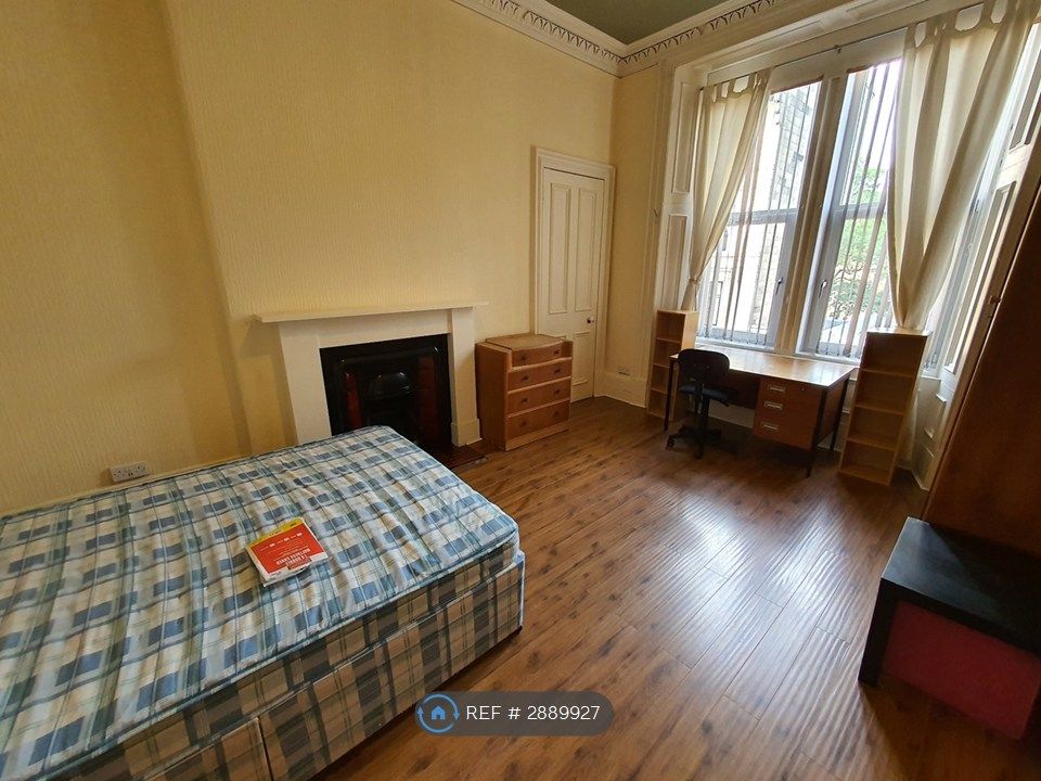 Property photo 2 of 8