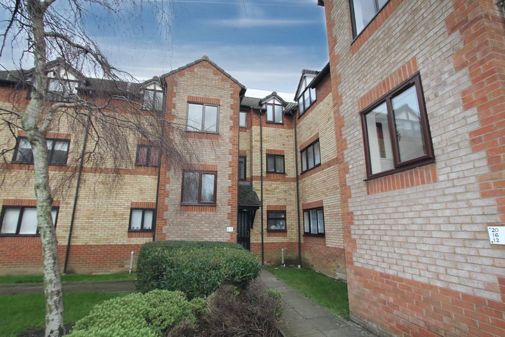 Property photo 1 of 12