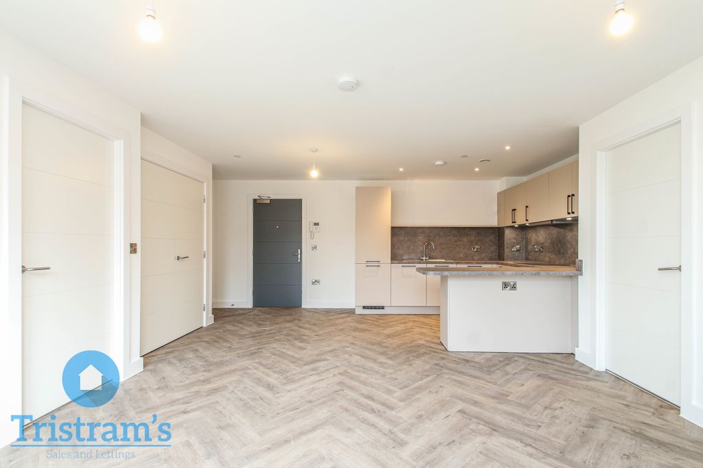 Property photo 2 of 13