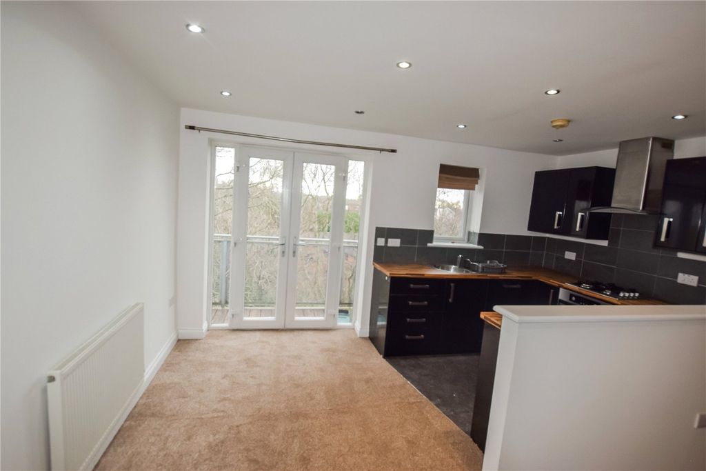 Property photo 3 of 11 Picture No. 13