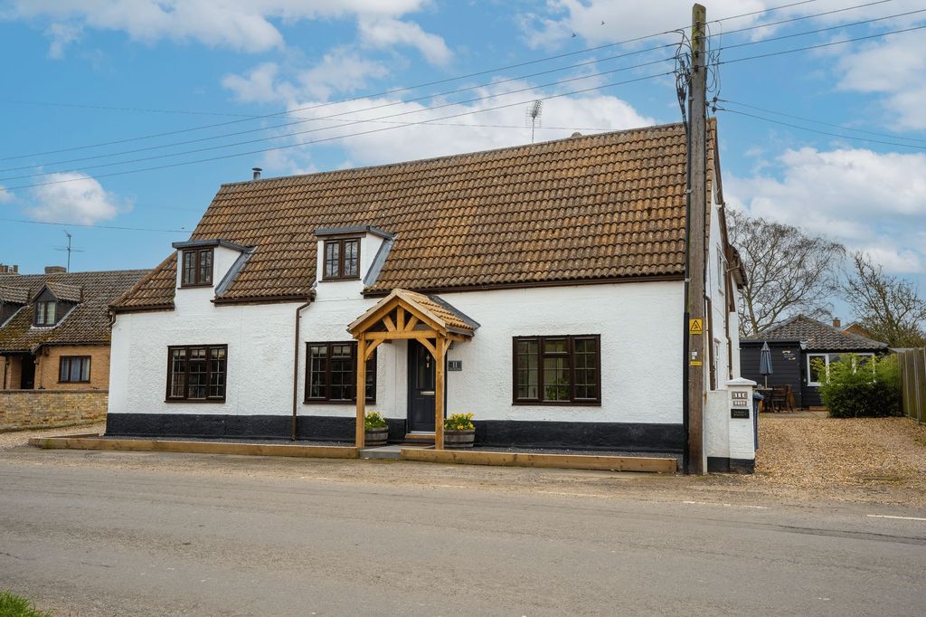 Property photo 1 of 45