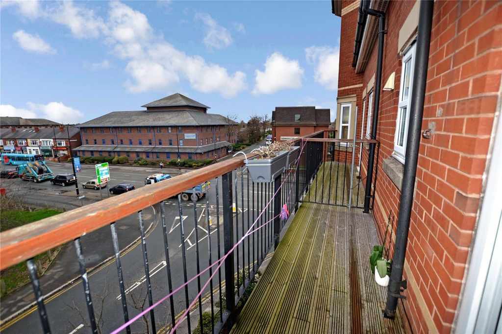 Property photo 2 of 22 Picture No. 26