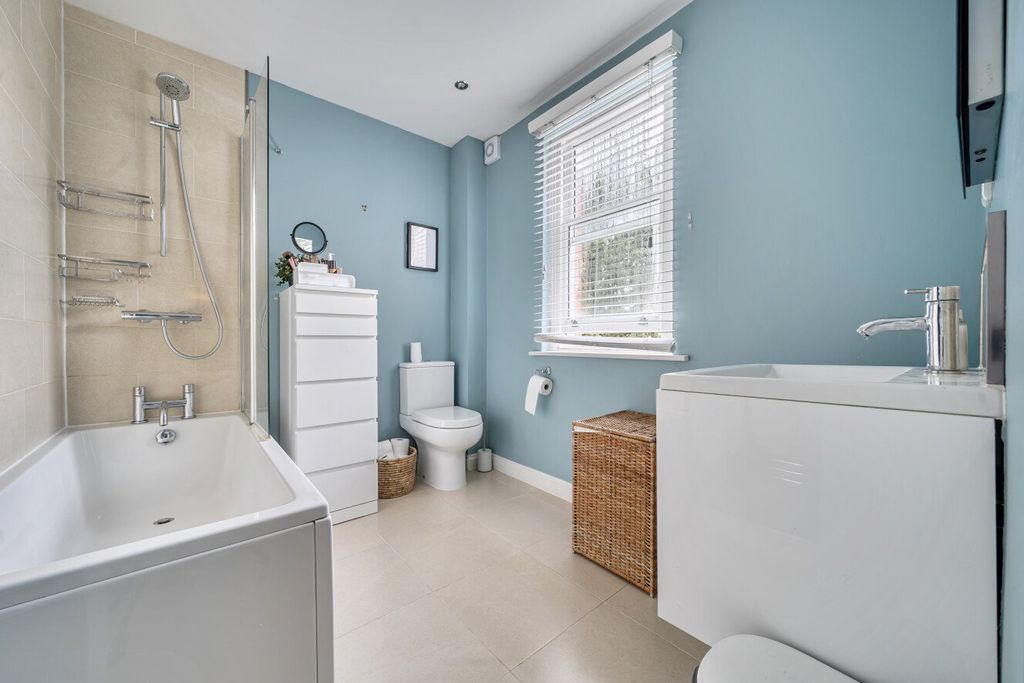 Property photo 2 of 11 Picture No. 25