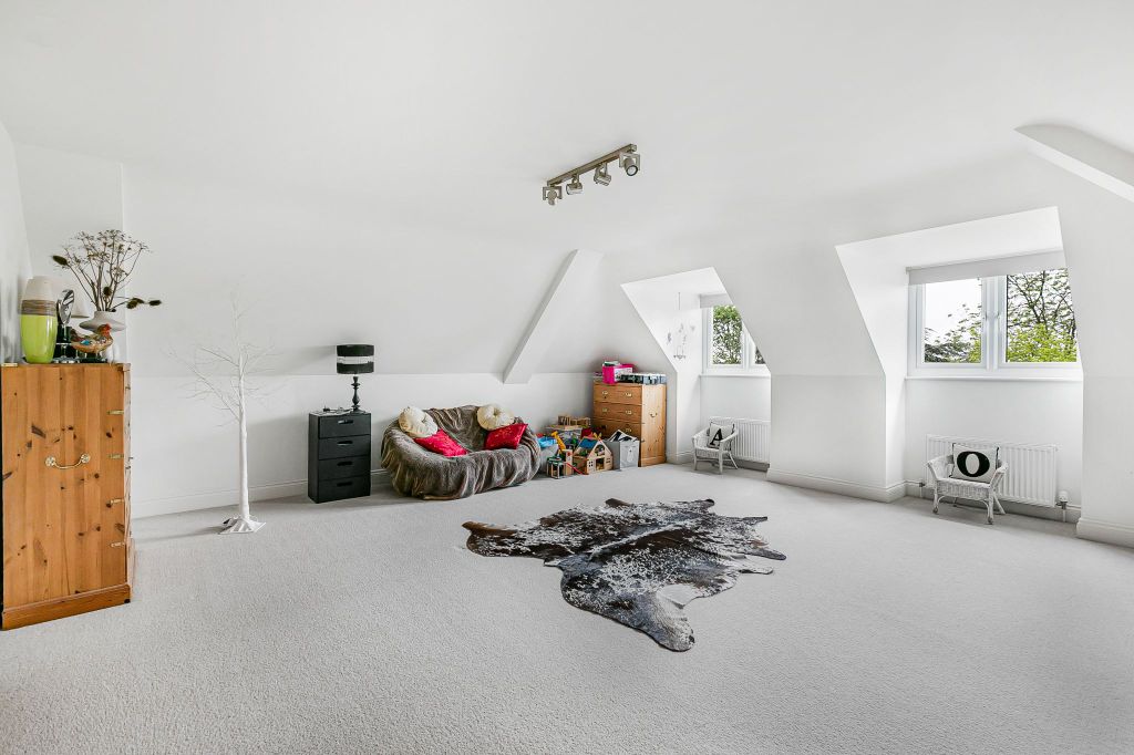 Additional image 25 of 5 bed detached house for saleGeorges Wood Road, Brookmans Park, Hatfield AL9