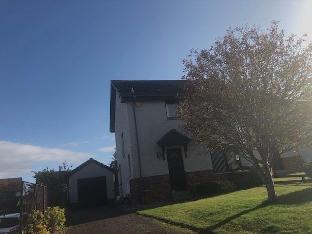 Property photo 2 of 17