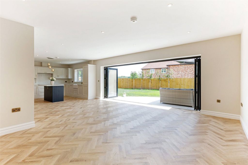 Property photo 3 of 17 Picture No. 04