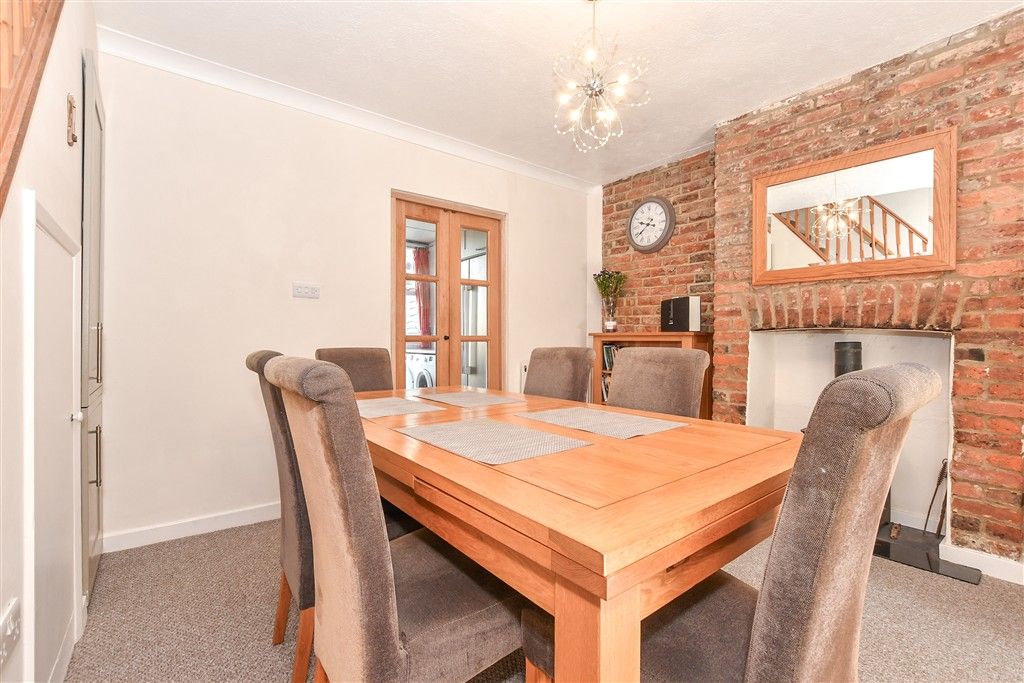 Property photo 3 of 13 Dining Area