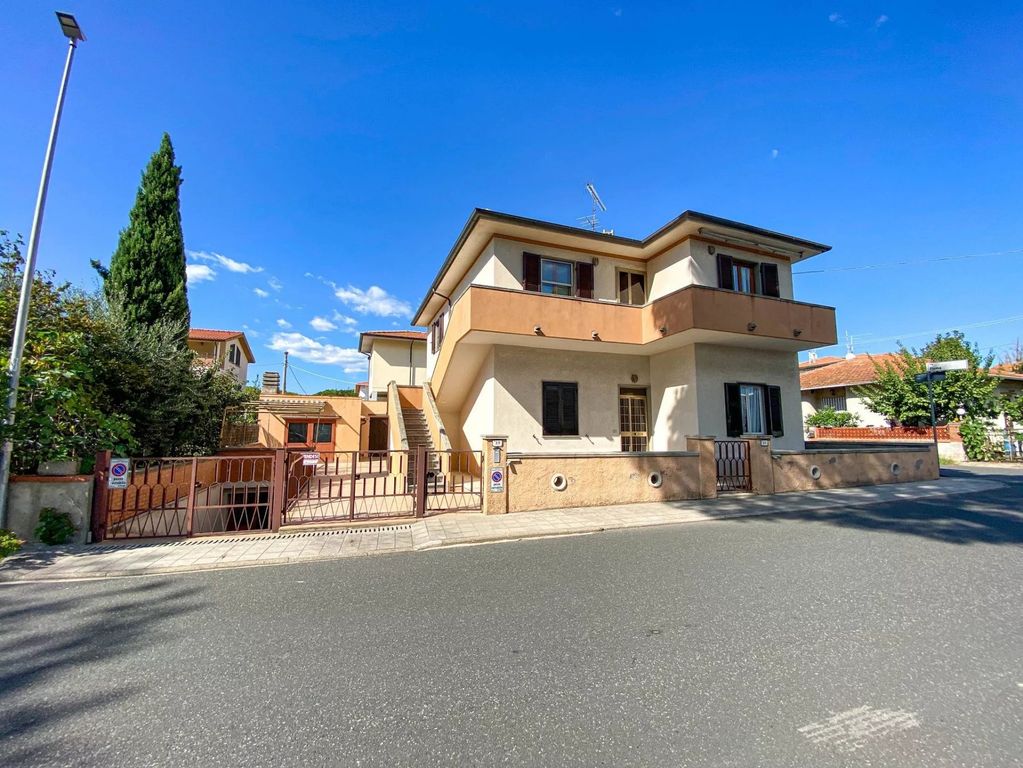 Property photo 2 of 50