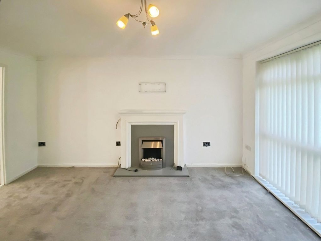 Property photo 3 of 13 4647833