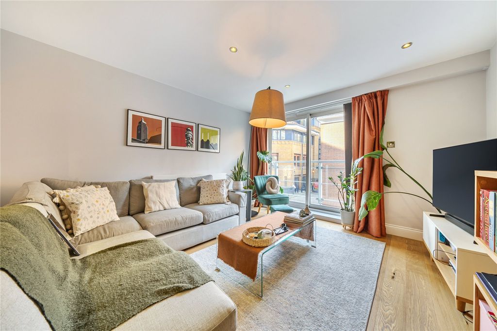 Property photo 2 of 24 Reception Room