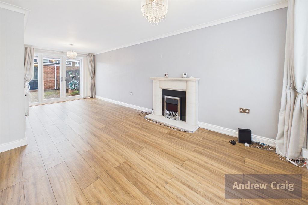 Property photo 3 of 8 Open Plan Lounge/Dining Room